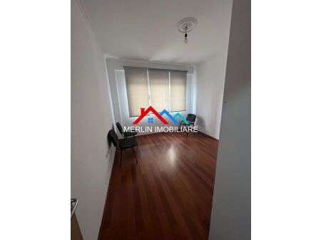 Tirane, jepet me qera ambjent biznesi Kati 1, 150 m² 1.000 € (5 Maji)