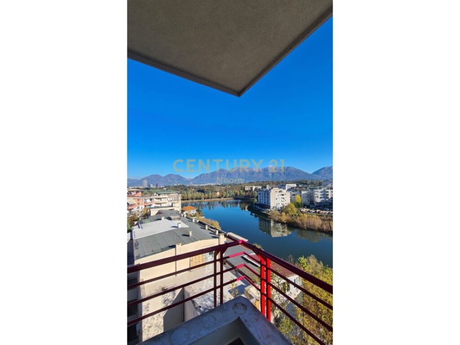 Tirane, jepet me qera apartament 2+1 Kati 4, 90 m² 600 € (Liqeni i Thate)