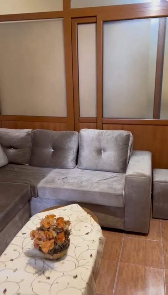 Tirane, jepet me qera apartament 1+1+BLK Kati 1, 58 m² 250 Euro (pas Fakultetit te Mjeksise)