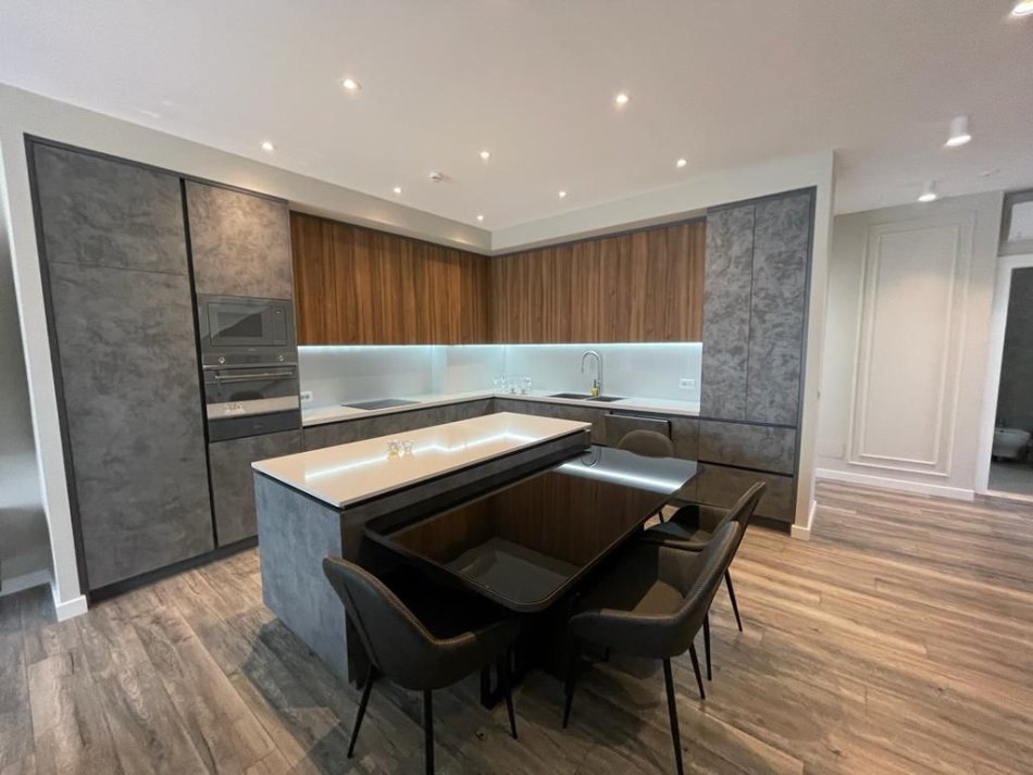 Tirane, jepet me qera Vile 2 Katshe Kati 0, 243 m² 3.000 € (Elysium Residence)