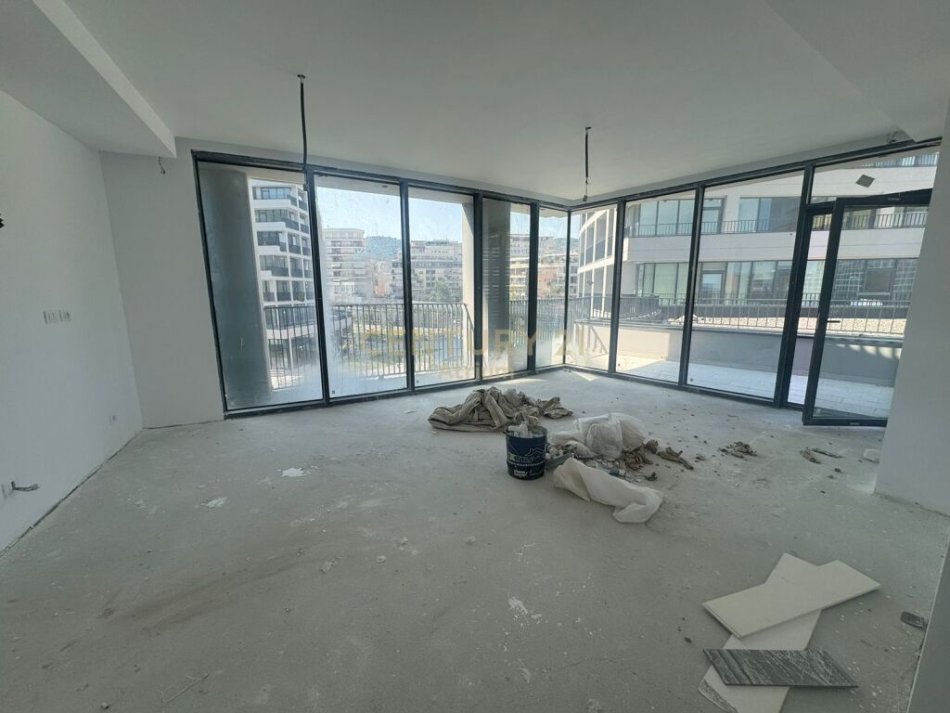 Tirane, shes apartament 2+1+POST PARKIM+VERANDE , 122 m² 350.000 € (Liqeni i Tiranës)
