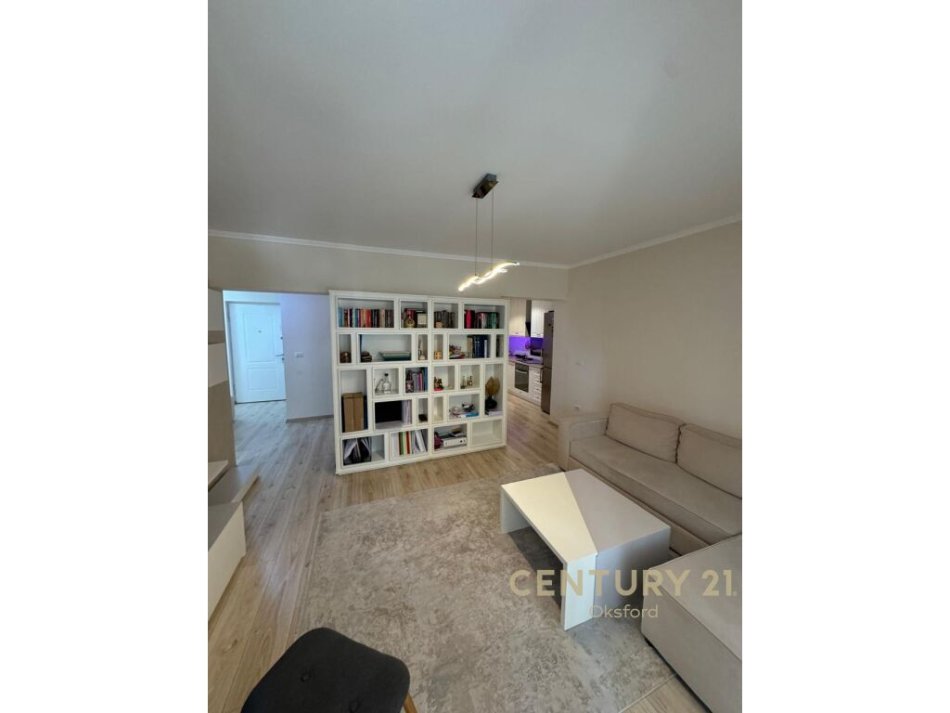 Tirane, jepet me qera apartament 2+1+Ballkon Kati 4, 82 m² 730 € (Stadiumi Dinamo)