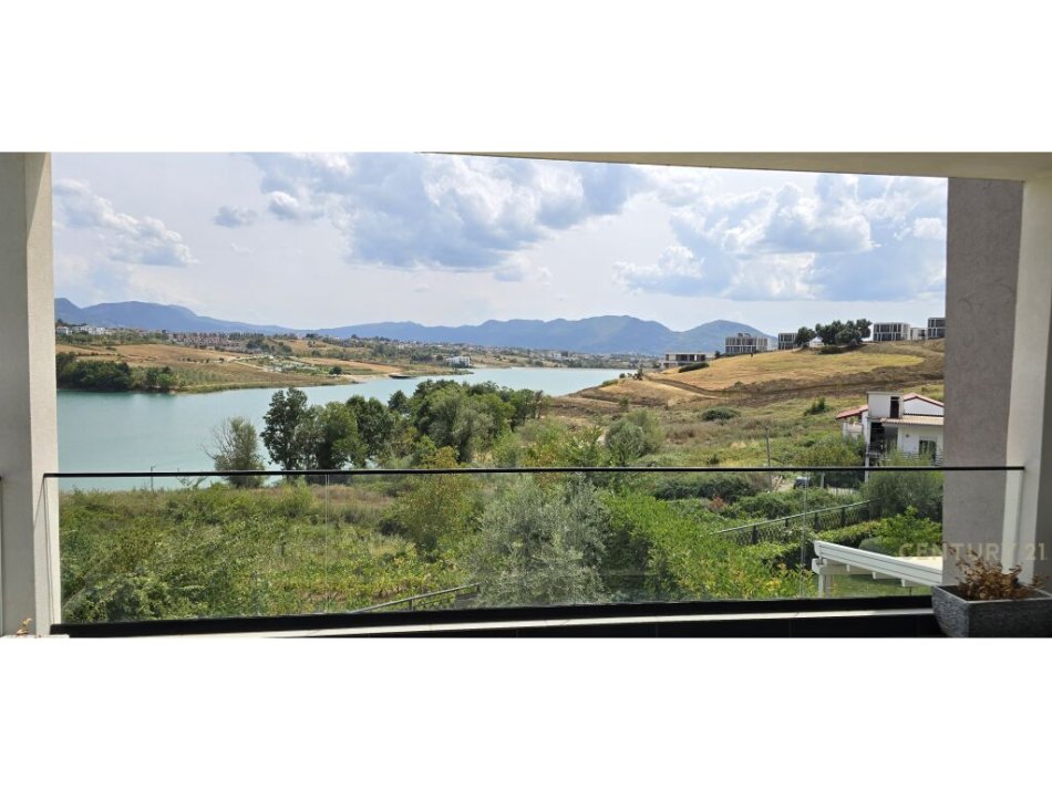 Tirane, shes Vile 4+1 Kati 0, 199 m² 850.000 € 
