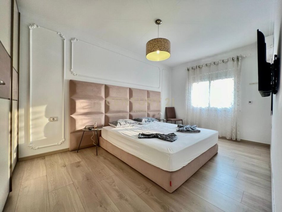 Tirane, jepet me qera apartament 2+1 Kati 6, 110 m² 1.500 € (sheshi willson)