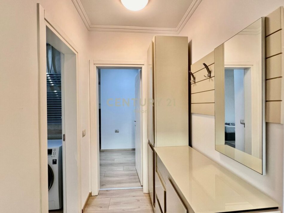 Tirane, jepet me qera apartament 2+1 Kati 6, 110 m² 1.500 € (sheshi willson)