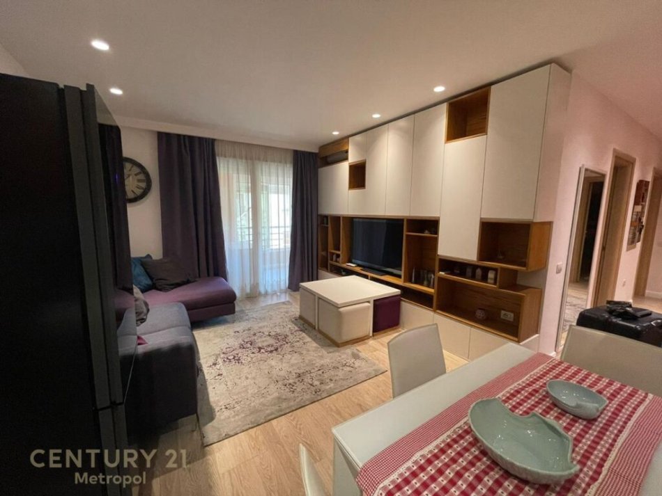 Tirane, shes apartament 2+1+Aneks+Ballkon Kati 3, 102 m² 210.000 € (Rruga e Elbasanit)