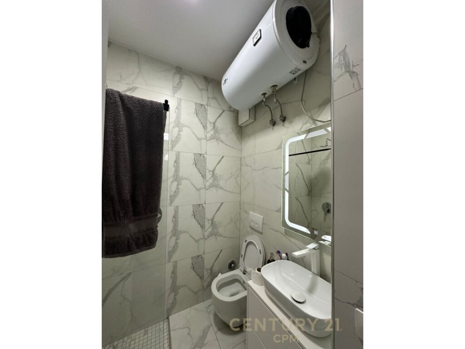 Tirane, jepet me qera apartament 1+1 Kati 1, 50 m² 600 € 
