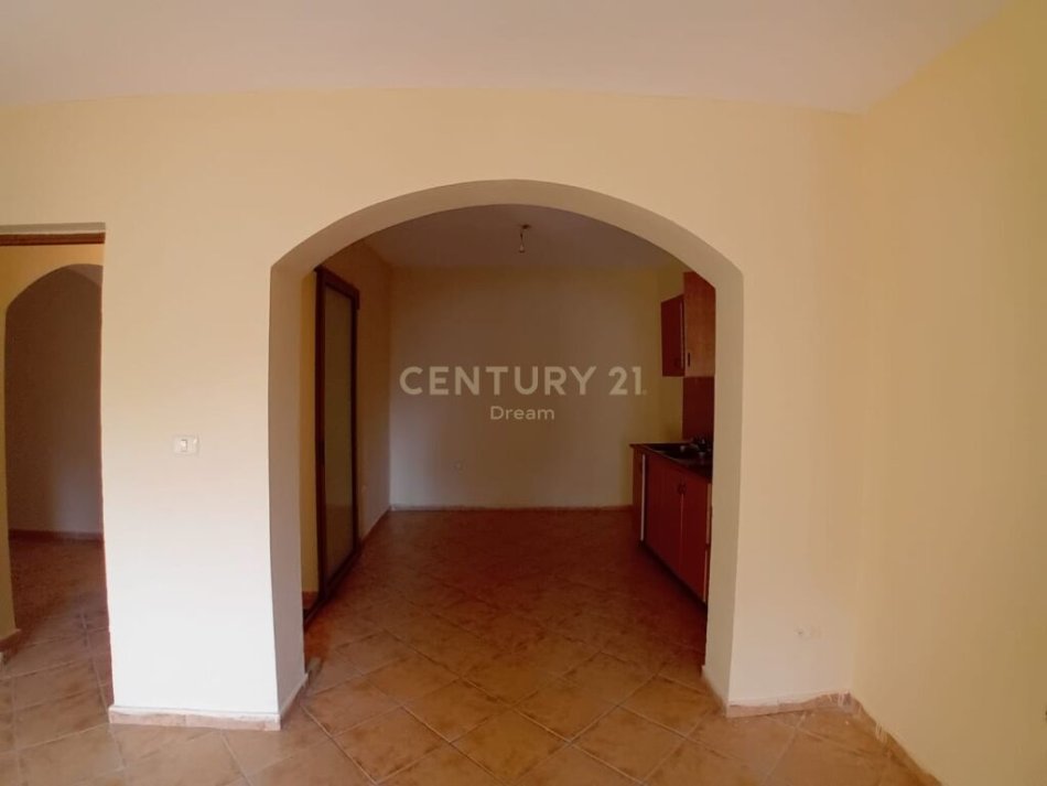Jepet me Qira Apartament 2+1 Prane shkolles Emin Duraku tek Ish-Ekspozita!!  DREAM99903