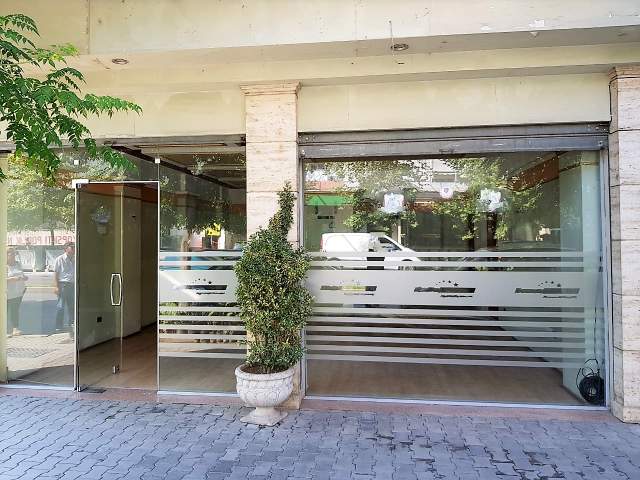Elbasan, shitet ambjent biznesi 100 m² 400.000 Euro