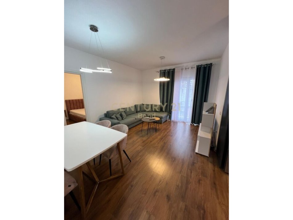 Tirane, shes apartament 1+1+Aneks+Ballkon Kati 6, 65 m² 170.000 € (Rruga Barrikadave Tirana, Albania)