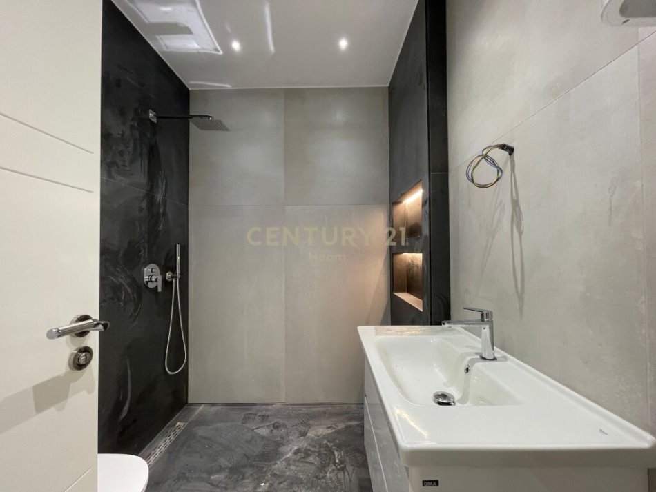 JAPIM ME QIRA APARTAMENT 1+1 TE LIQENI I THATE!Neom100091