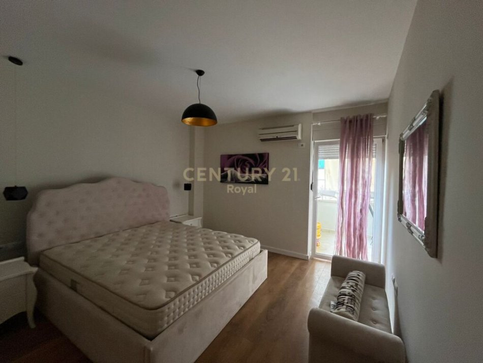 Tirane, jepet me qera apartament 2+1 Kati 3, 120 m² 1.000 € (rruga e elbasanit)
