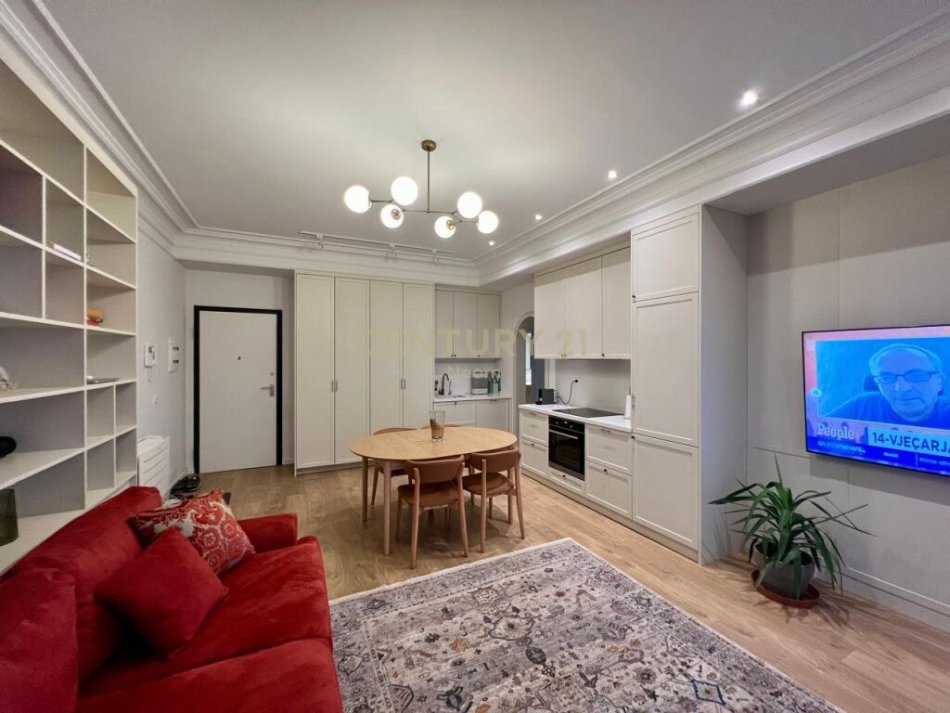 Tirane, shes apartament 2+1+2 , 125 m² 340.000 € (Rruga e Kavajës)