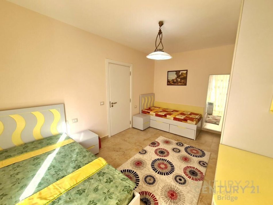 Tirane, jap me qera apartament 2+1+2+Ballkon , 125 m² 700 € (Kodra e Diellit)