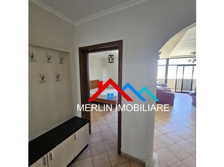 Tirane, jepet me qera apartament 1+1 Kati 11, 80 m² 500 € (Rruga e Kavajes)