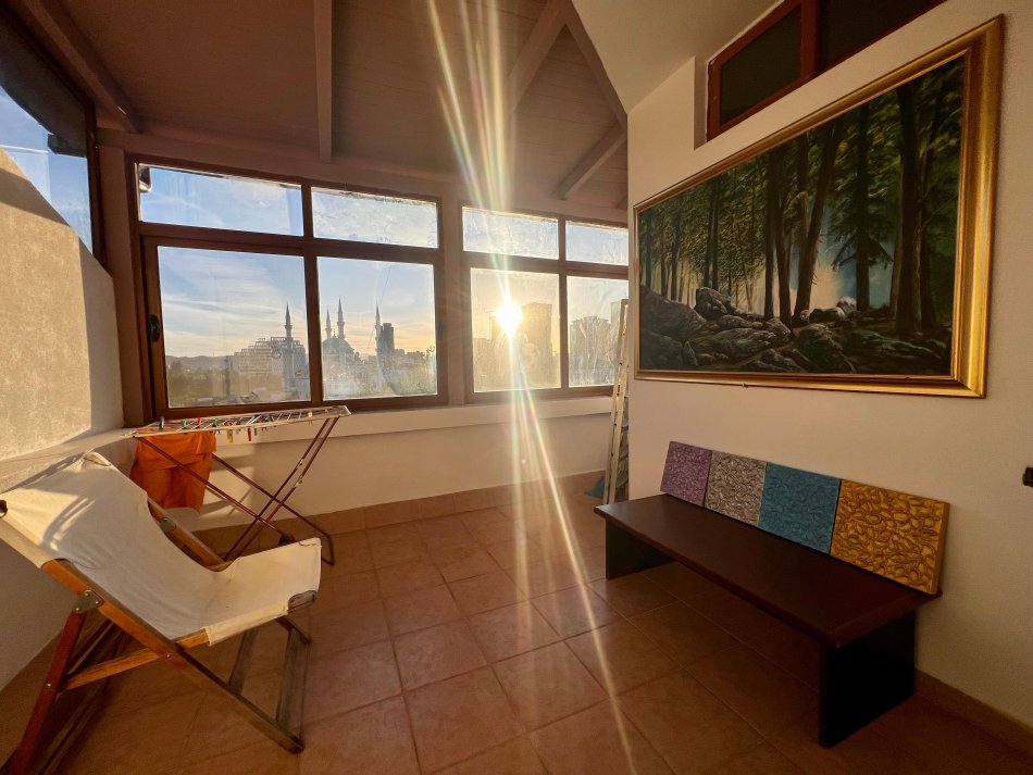 Tirane, jepet me qera apartament 2+1+Ballkon Kati 6, 92 m² 550 € (Rruga e Elbasanit)