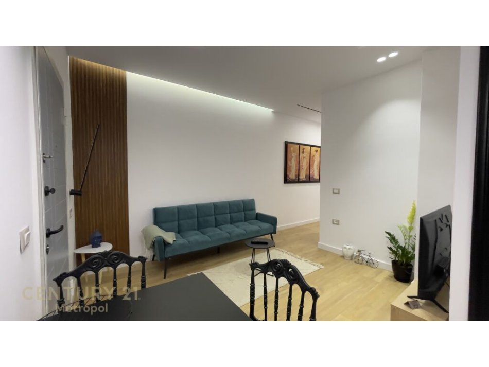 Tirane, shitet apartament 1+1 Kati 2, 150 m² 375.000 € (kopeshti botanik)