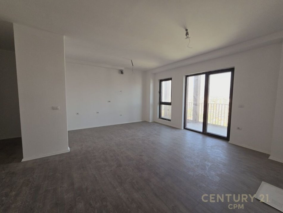 Tirane, shes apartament 2+1 Kati 13, 113 m² 226.000 € (Rruga e Kavajes)