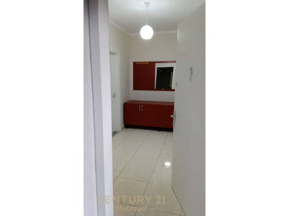 Tirane, shes apartament 1+1 Kati 1, 64 m² 105.000 € 