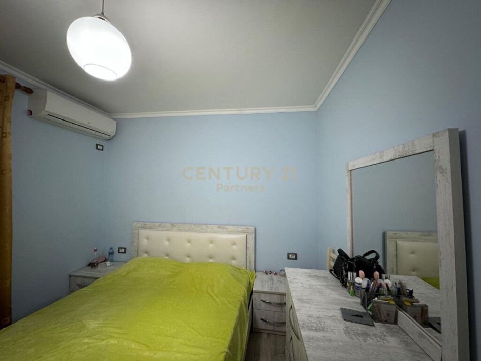 Tirane, shes apartament 1+1 Kati 1, 60 m² 105.000 € (Rruga Mine Peza)