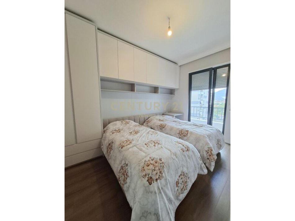 QIRA, APARTAMENT MODERN 2+1+2+POST PARKIMI NE KINOSTUDIO!Neom100341