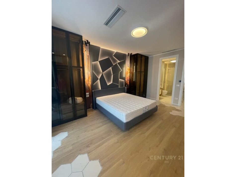 Tirane, shes apartament 2+1+2+Ballkon , 130 m² 420.000 € (Park Gate, Rruga e Elbasanit)