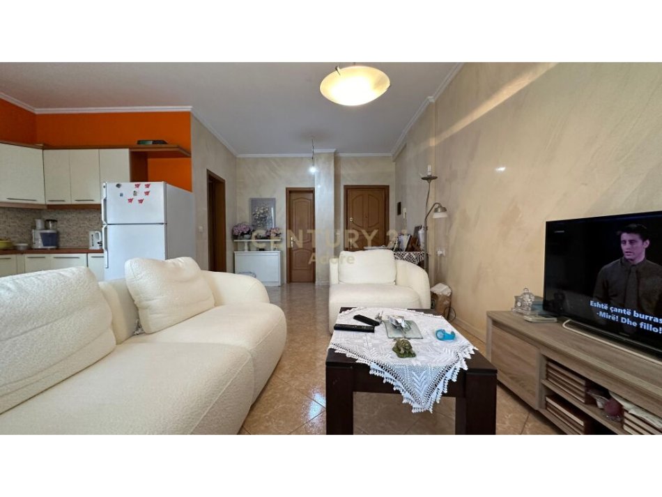 Tirane, shes apartament 2+1+2+Ballkon , 110 m² 225.000 € (Komuna e Parisit)