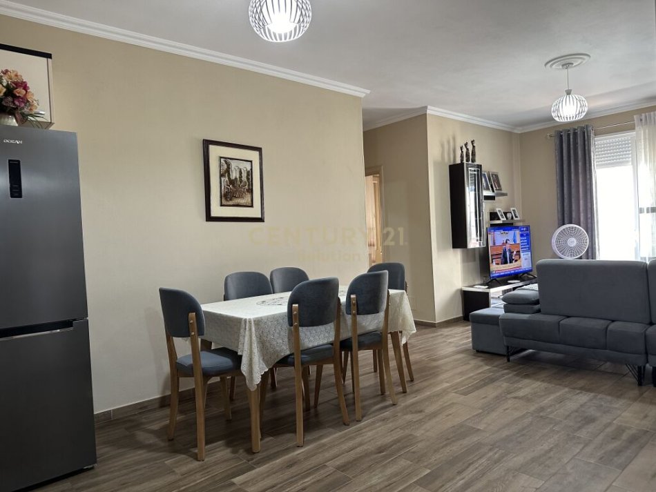 Tirane, shitet 2+1+Ballkon Kati 6, 103 m² 140.000 € (Astiri)