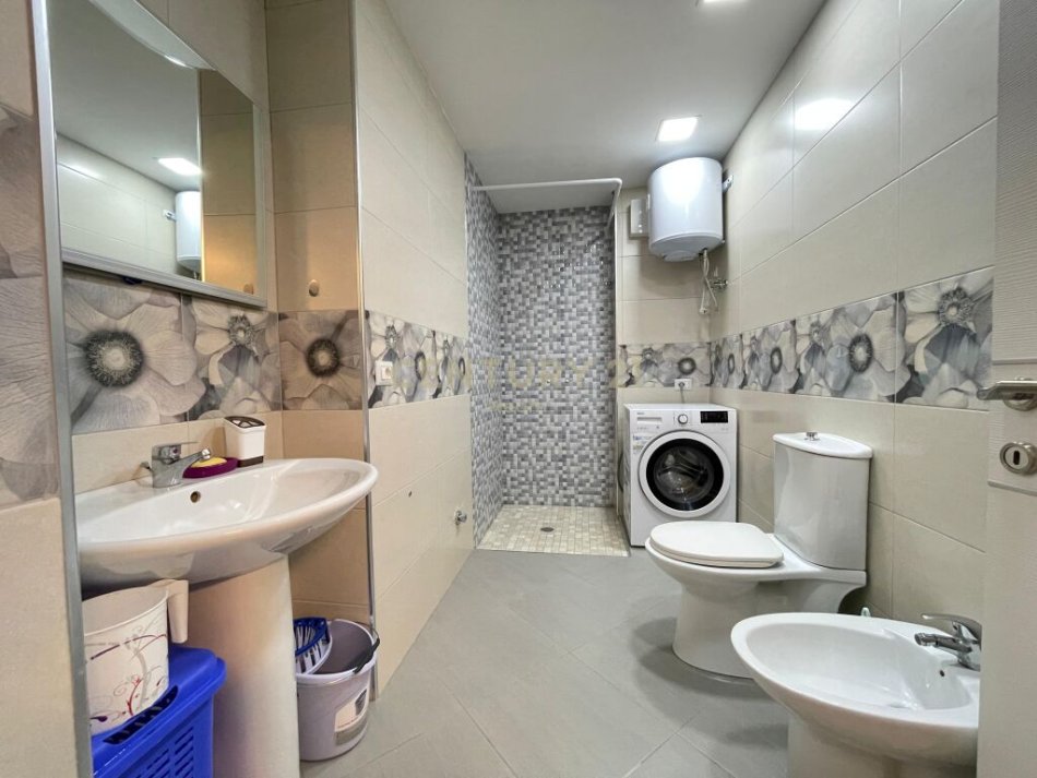 Apartament 2+1+2 me qira në Liqen të Thatë, Tiranë - 950€ | 114 m² Neom100392