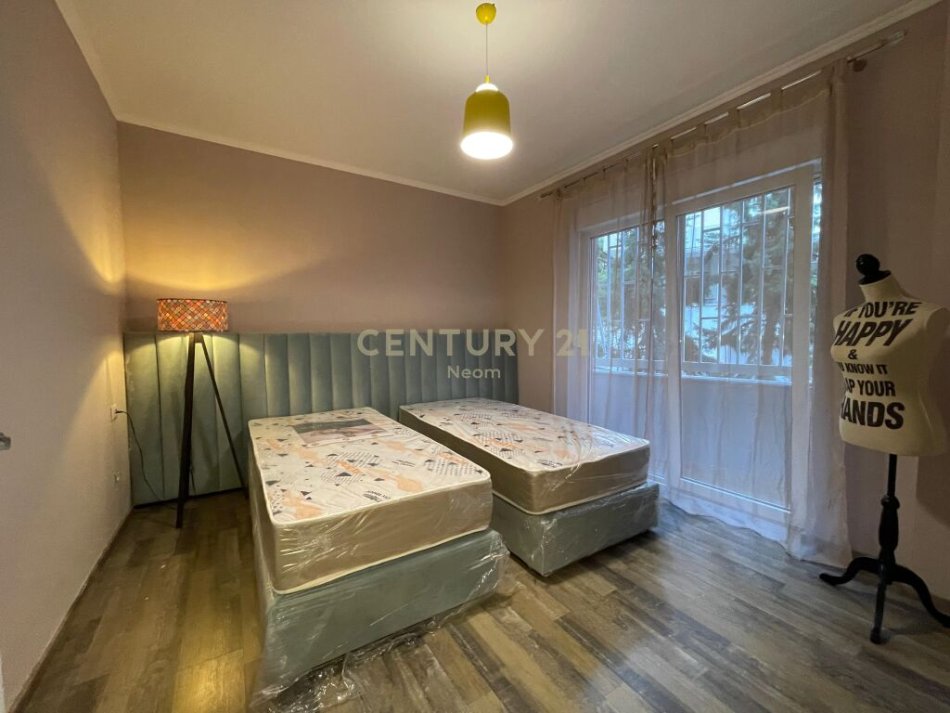 Apartament 2+1+2 me qira në Liqen të Thatë, Tiranë - 950€ | 114 m² Neom100392