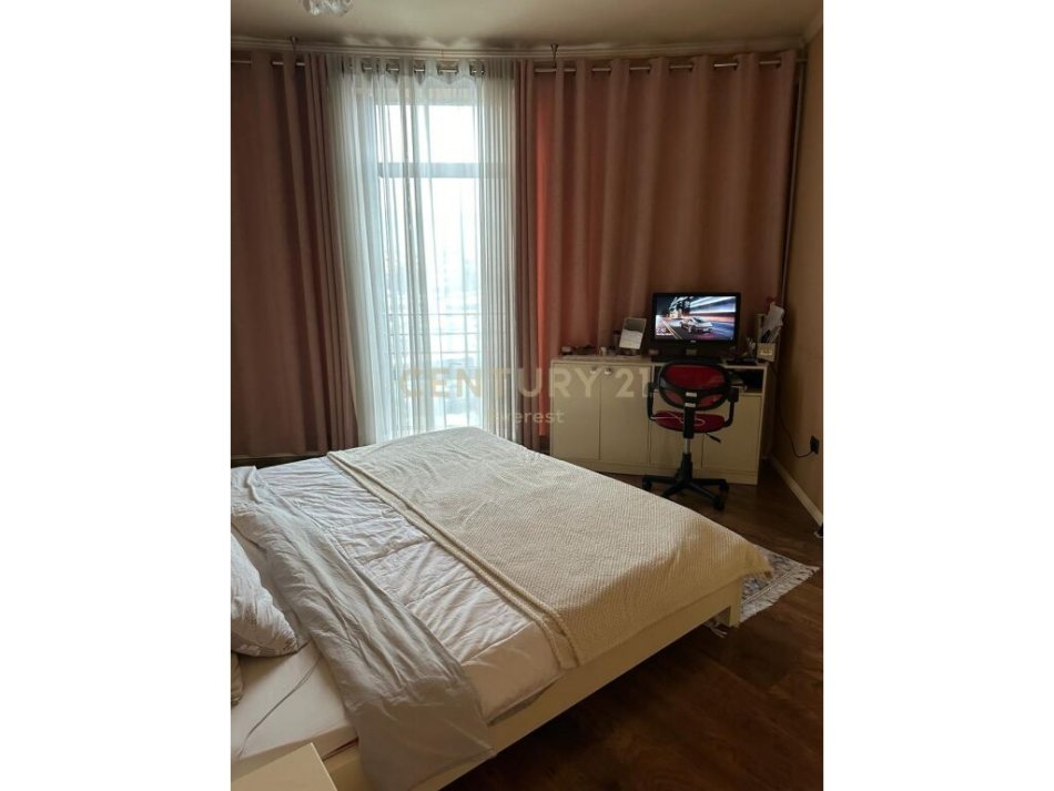 Tirane, shitet apartament 1+1 Kati 3, 74 m² 86.000 € (Casa Italia)