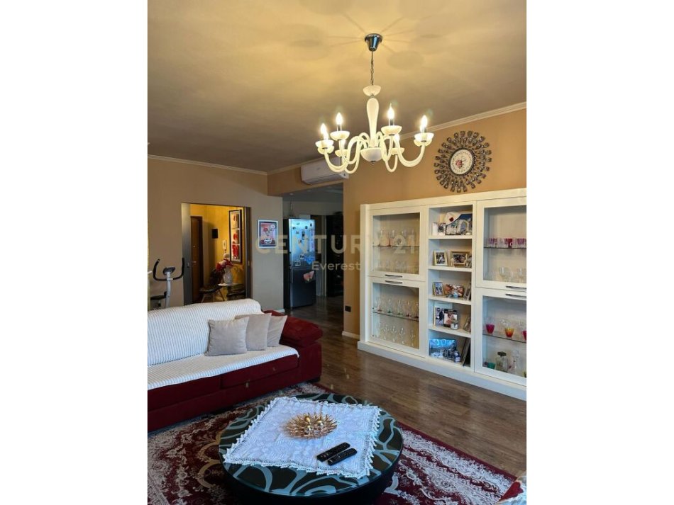 CASA ITALIA, SHESIM APARTAMENT 2+1    everest100393