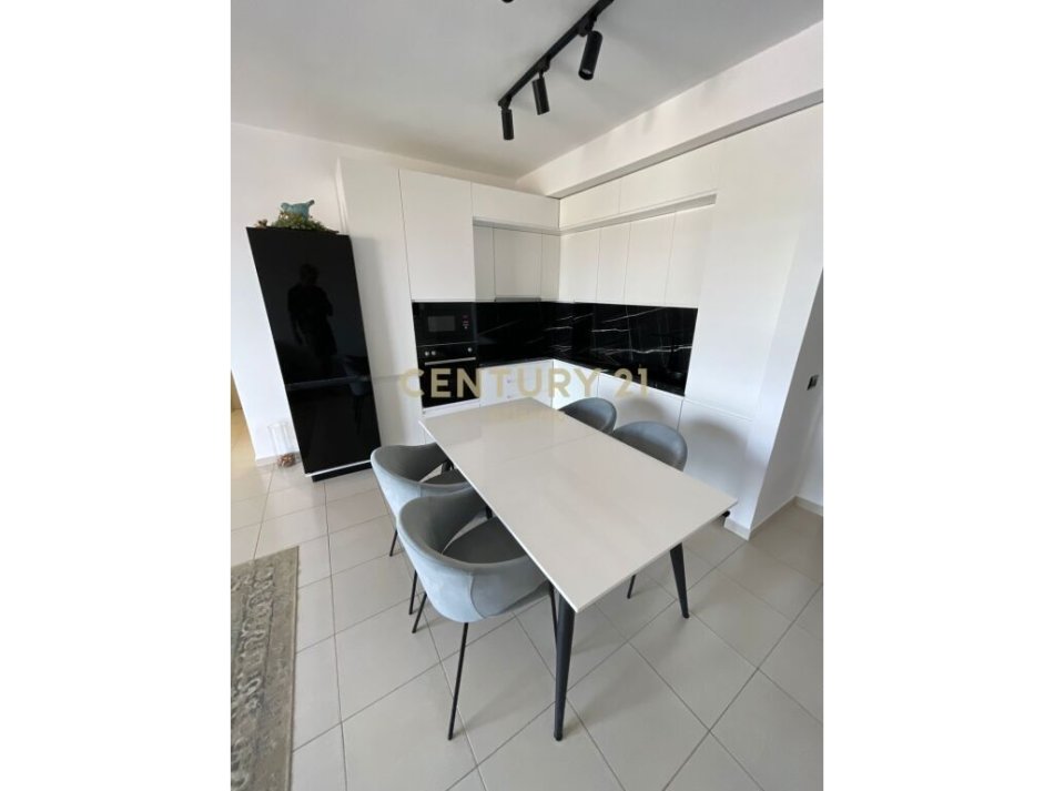 Durres, shitet apartament 2+1+Ballkon Kati 7, 96 m² 115.000 € (PLAZH RROTA KUQE)