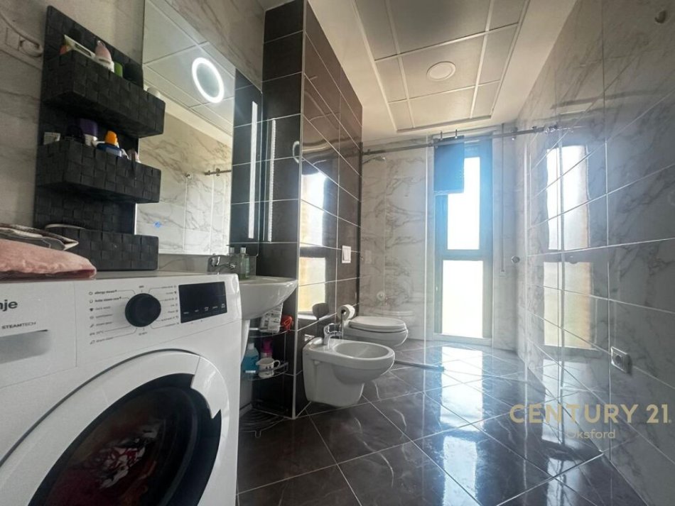 Tirane, shes apartament 2+1 , 105 m² 185.000 € (Kompleksi Fiori Di Bosco, Don Bosco)