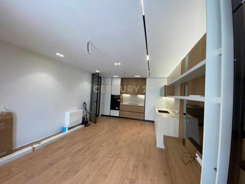Tirane, shes apartament 2+1+2 , 124 m² 320.000 € (Liqeni i Thatë)