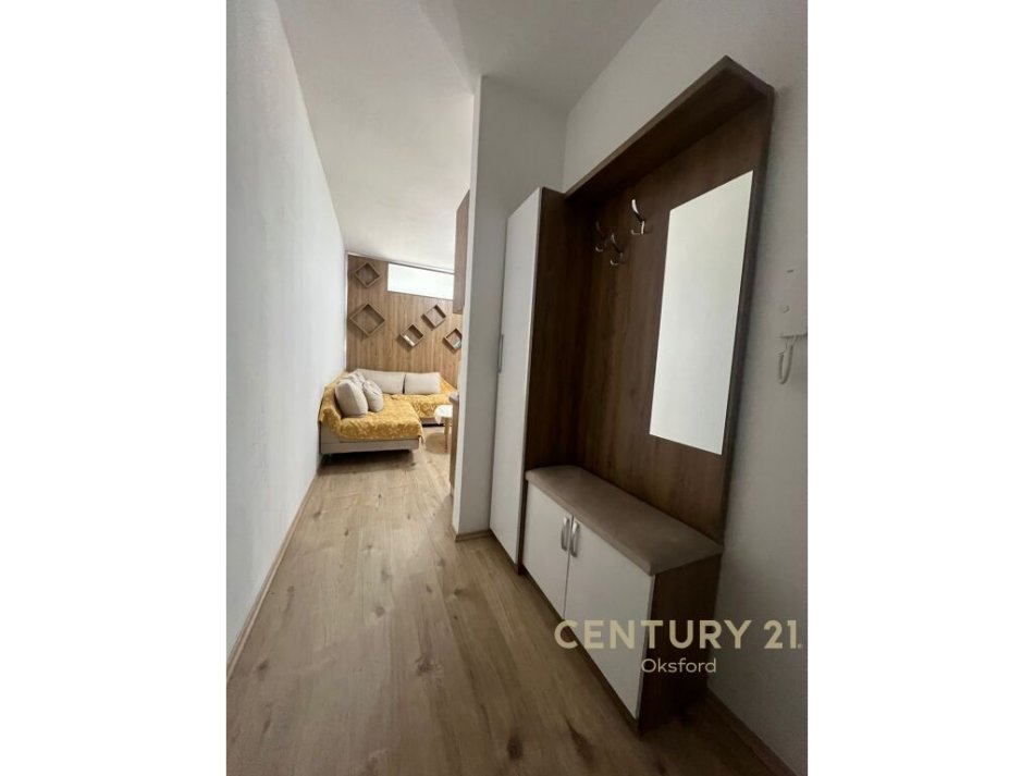 Tirane, jepet me qera apartament 2+1 Kati 8, 74 m² 600 € (fusha e aviacionit)