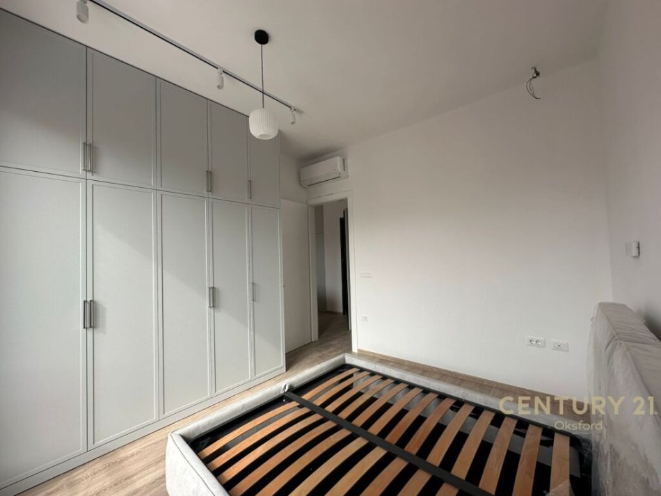 Tirane, jap me qera apartament 1+1+POST PARKIMI+Ballkon , 72 m² 850 € (Kompleksi Delijorgji)