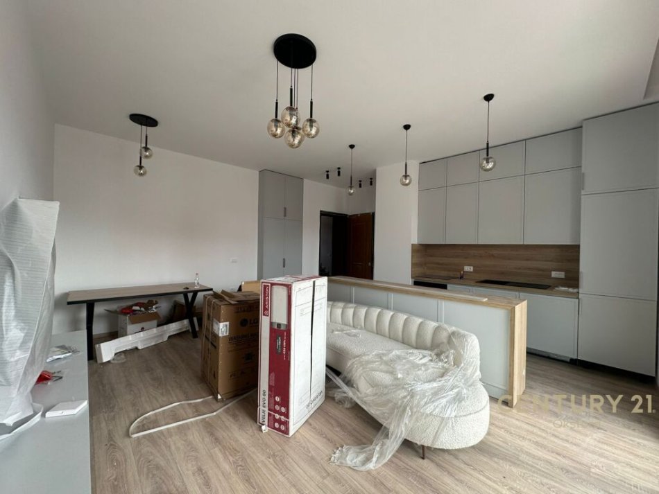 Tirane, jap me qera apartament 1+1+POST PARKIMI+Ballkon , 72 m² 850 € (Kompleksi Delijorgji)