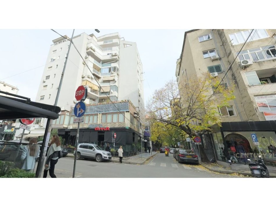 Tirane, shes apartament 3+1 , 133 m² 389.000 € (Ish Blloku)