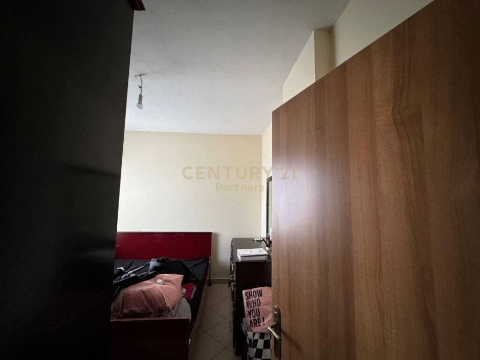 Tirane, shes apartament 1+1 , 84 m² 104.000 € (Kodra e Diellit)
