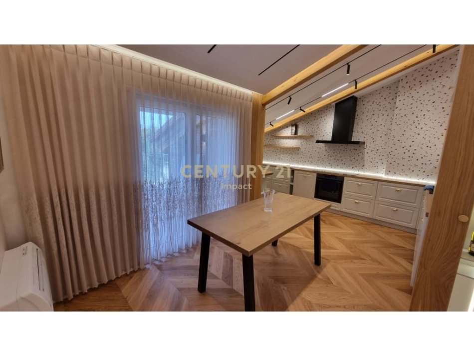 Tirane, shes apartament 3+1 Kati 3, 220 m² 490.000 € 