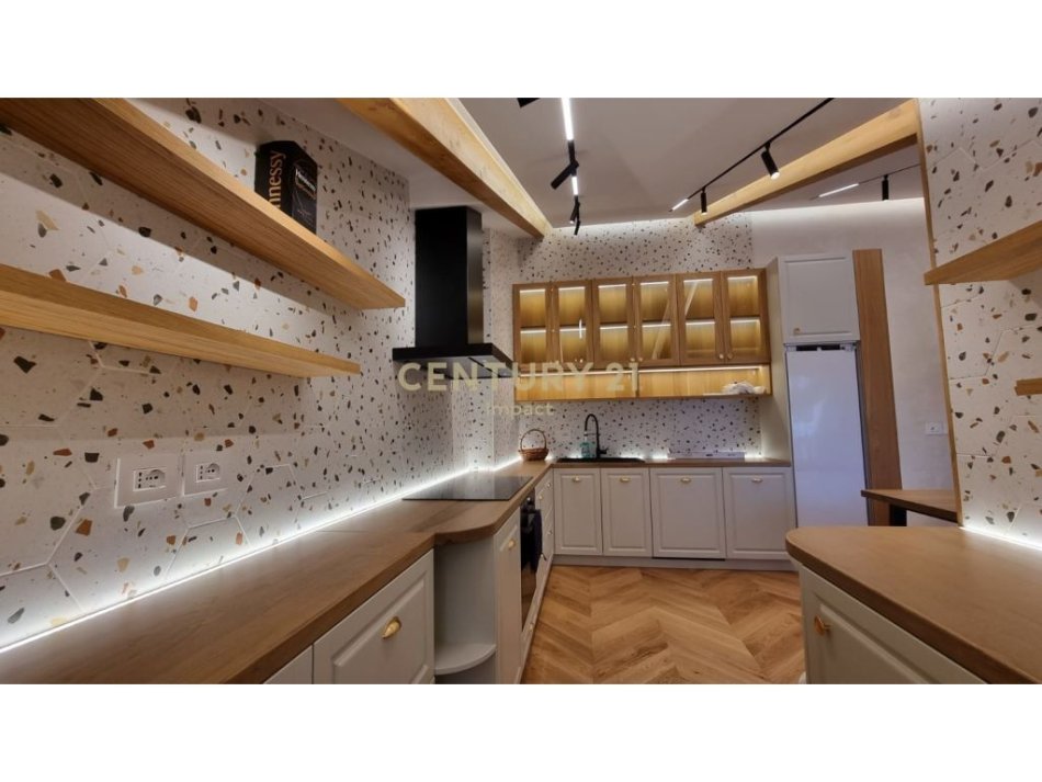Tirane, shes apartament 3+1+2 , 220 m² 490.000 € (SECRET GARDEN RESIDENCE, Qendra Tregtare TEG)