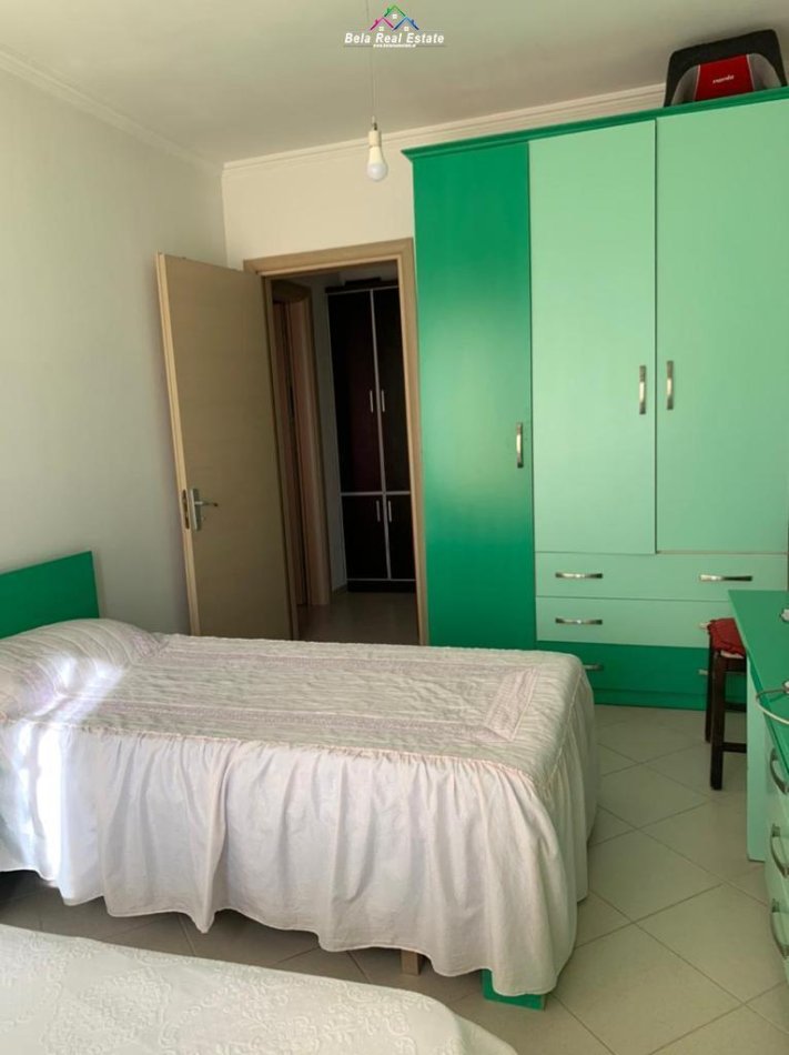 Tirane, shes apartament 2+1 Kati 5, 99 m² 125.000 € (yzberisht)