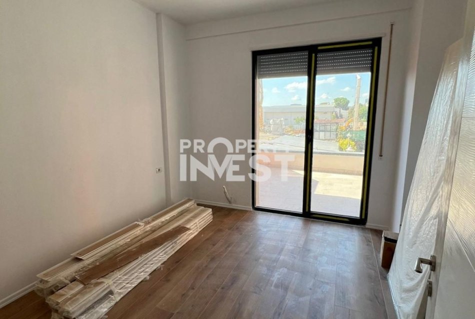 Tirane, shitet apartament 2+1+Aneks+Ballkon Kati 2, 135 m² 179.500 € (Sadik Petrela)