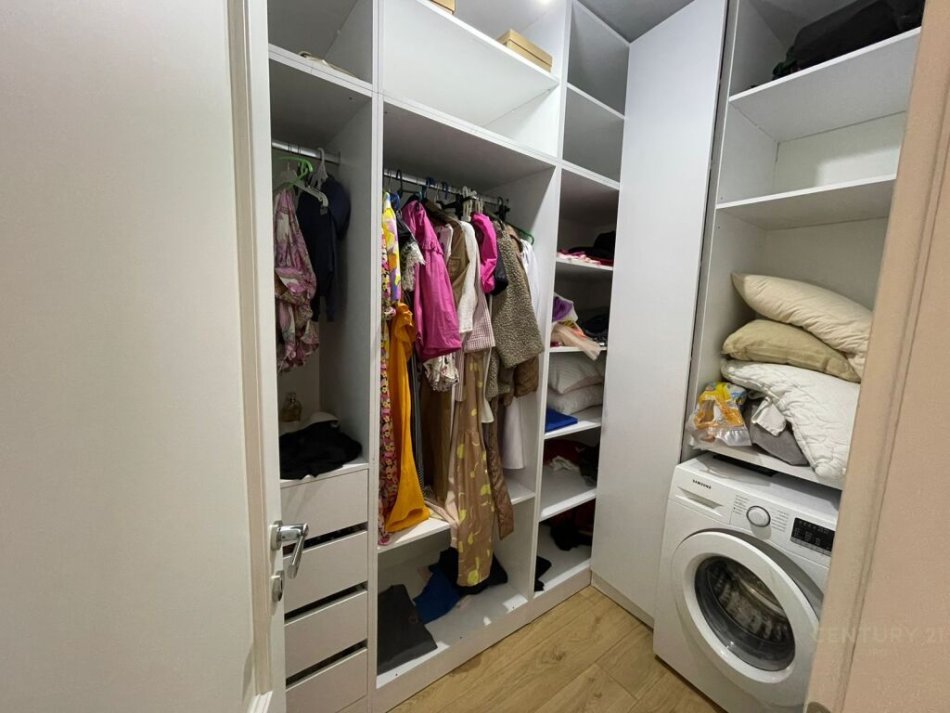 Tirane, shitet apartament 2+1 Kati 7, 79 m² (astir)