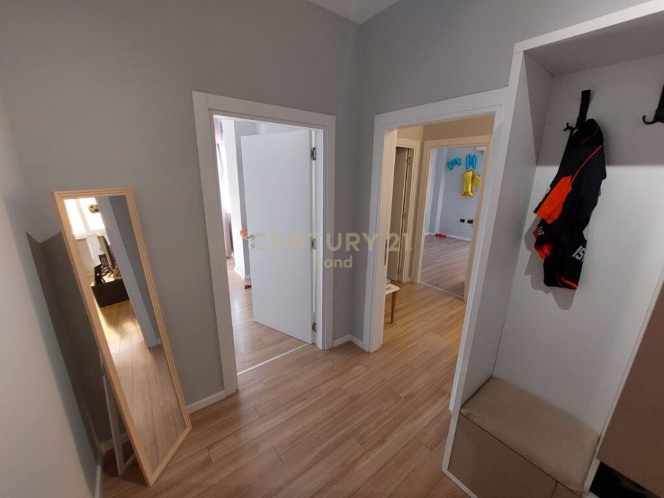 Tirane, shes apartament 2+1 Kati 7, 84 m² 150.000 € 