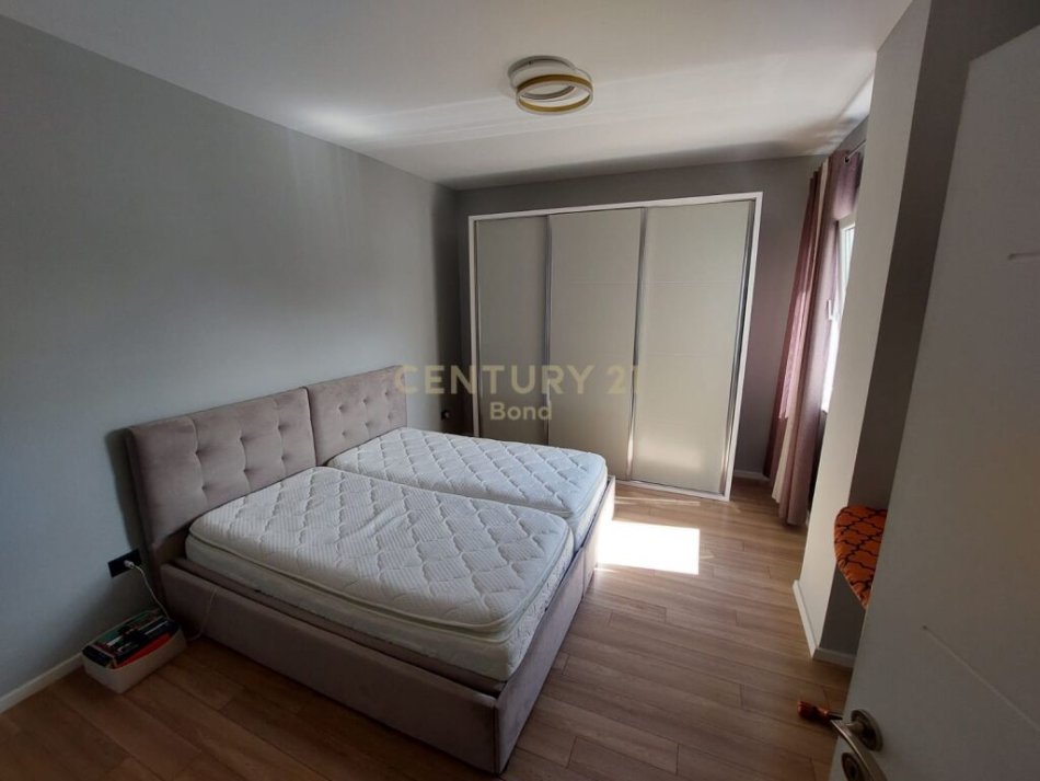 Tirane, shes apartament 2+1 Kati 7, 84 m² 150.000 € 