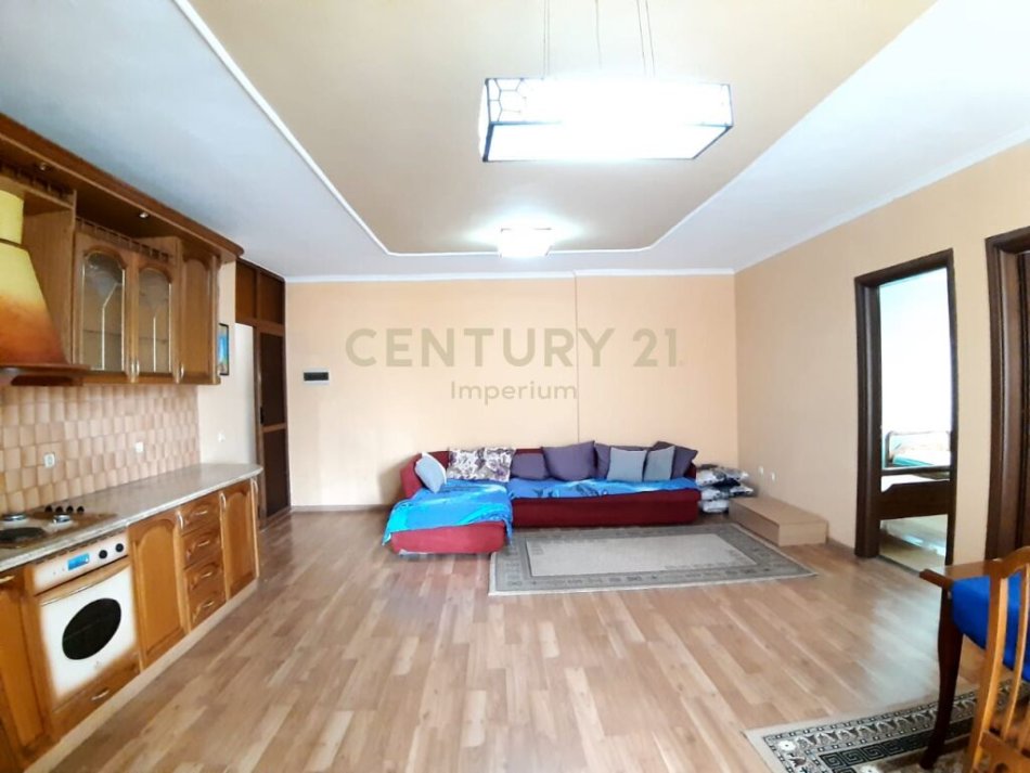 Tirane, shitet apartament 2+1 Kati 3, 95 m² 117.000 € (dritan hoxha)