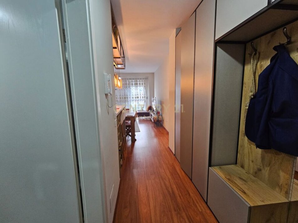 Tirane, shes 2+1 , 108 m² 200.000 € 