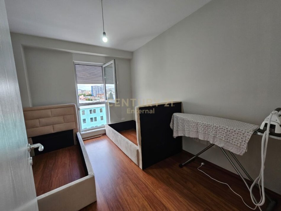 Tirane, shes 2+1 , 108 m² 200.000 € 
